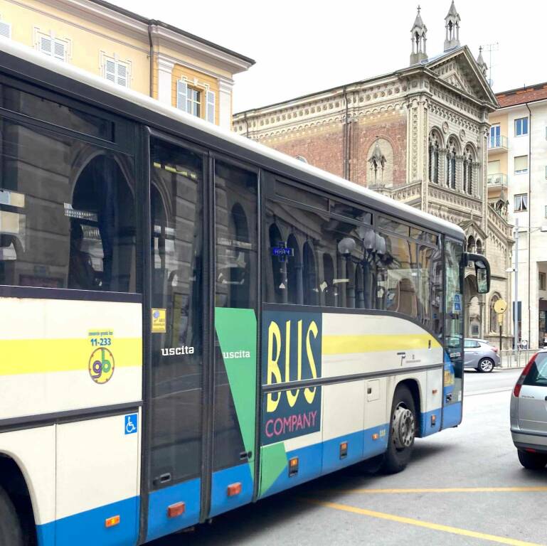 Un nuovo abbonamento per viaggiare in bus nelle province di Cuneo e Asti