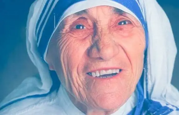 A Narzole una mostra su Madre Teresa di Calcutta: la santa dei poveri
