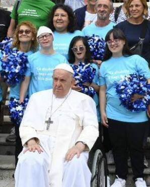 15 ragazzi delle Nuvole asd hanno ballato per Papa Francesco