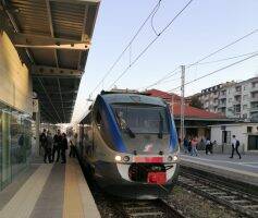 treno linea Asti-Alba
