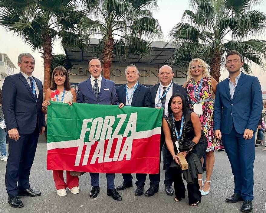 I giovani cuneesi di Forza Italia alla convention nazionale di Paestum