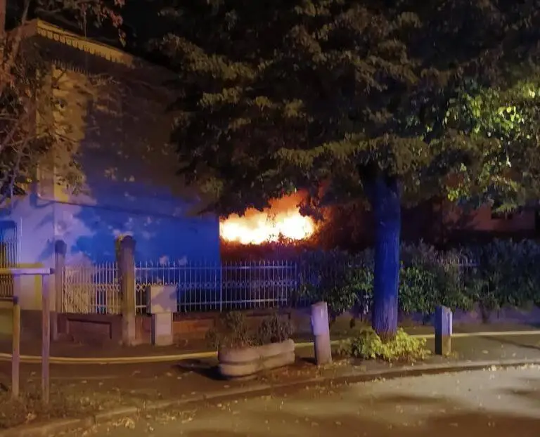 Bra, pregiudicato tunisino dà fuoco ad abitazione: arrestato dai Carabinieri