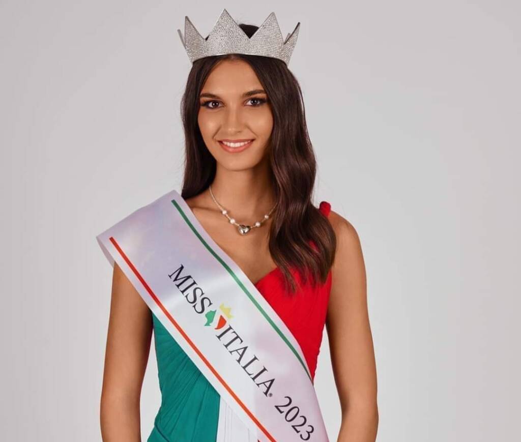 Miss Italia: “Nonostante sia figlia di un uomo politico devo avere le stesse opportunità delle altre ragazze”