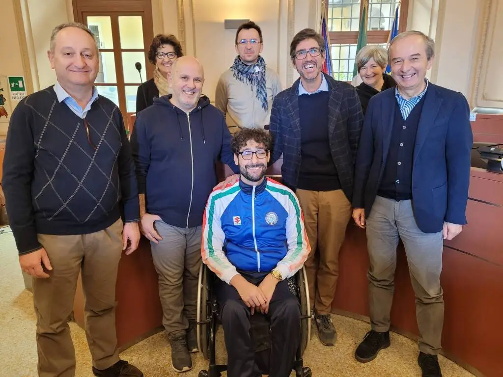 Bra ha un nuovo campione: Roberto Spigonardo 5 ori nel nuoto pinnato per disabili