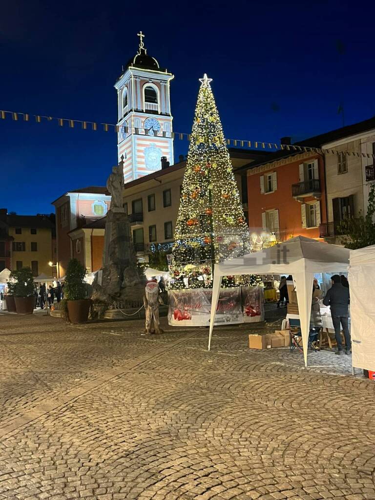 A Boves la 1ª giornata del Babbo Natale Bovesano 2023 - LE IMMAGINI