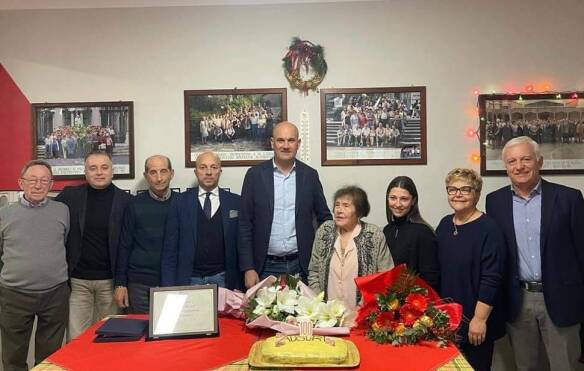 Cherasco in festa per la centenaria Maria Torta