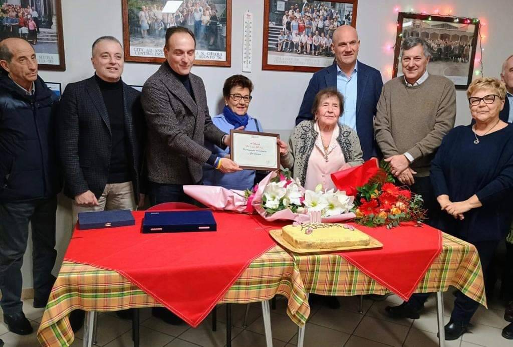 Cherasco in festa per la centenaria Maria Torta