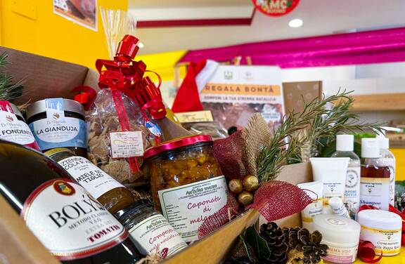 Coldiretti Cuneo promuove lo shopping natalizio nei mercati Campagna Amica