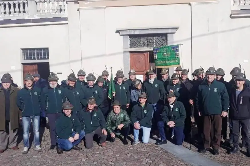 Il pranzo sociale degli Alpini bovesani