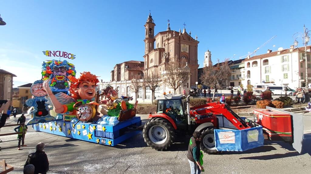 La sfilata del Carnevale di Fossano 2024 - LE IMMAGINI