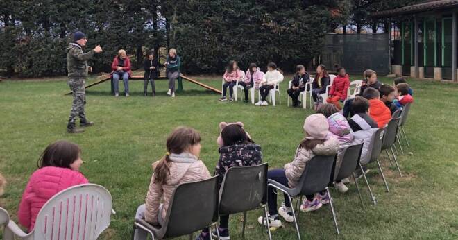 Una classe dell’Istituto Comprensivo Cuneo Oltrestura in visita al canile municipale