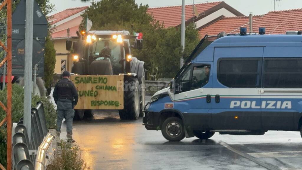 Agricoltori cuneesi a Sanremo: "Amadeus ci ha invitati, ora deve accoglierci"