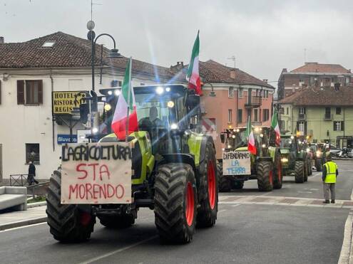 Prosegue la protesta degli agricoltori: oggi il corteo di trattori a Fossano