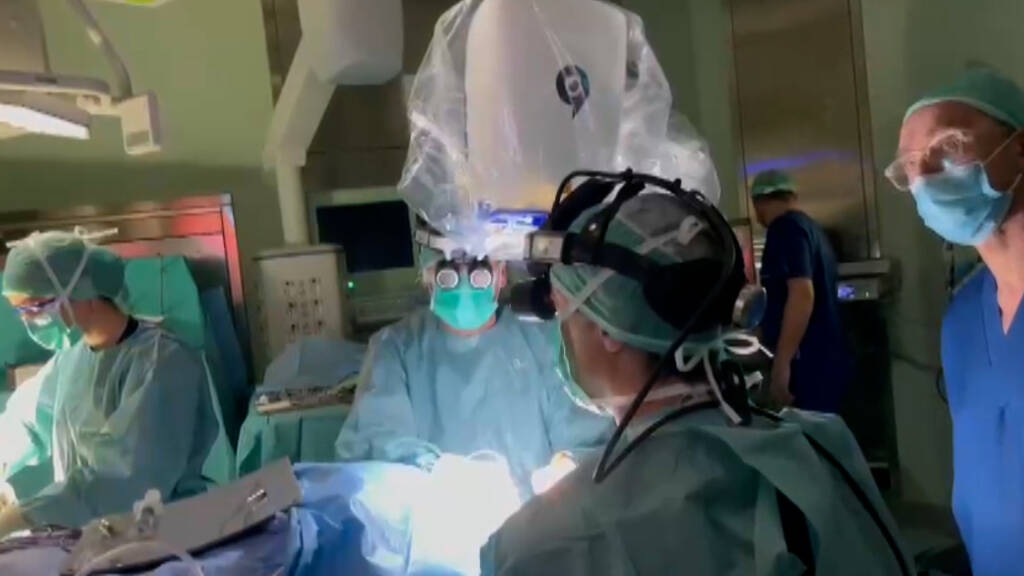 robot neurochirurgia santa croce cuneo
