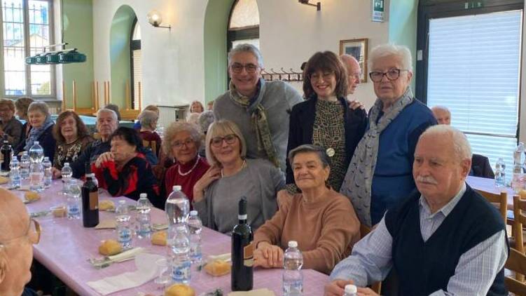 pranzo carnevale anziani alba
