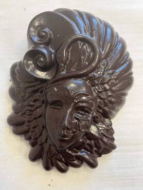 Dronero, maschere di cioccolato realizzate nei Laboratori didattici dell’alberghiero “Donadio”