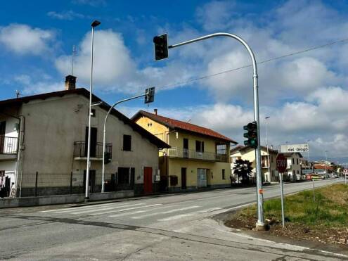 Tarantasca, installato il semaforo a chiamata in frazione San Chiaffredo