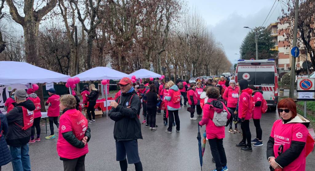 A Savigliano oltre 270 persone alla camminata per la ricerca sul cancro