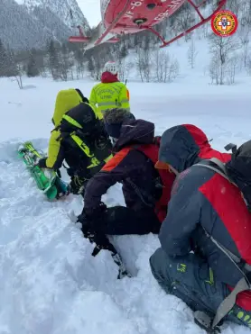 Alta Valle Stura, evacuato in elicottero un altro gruppo di scialpinisti
