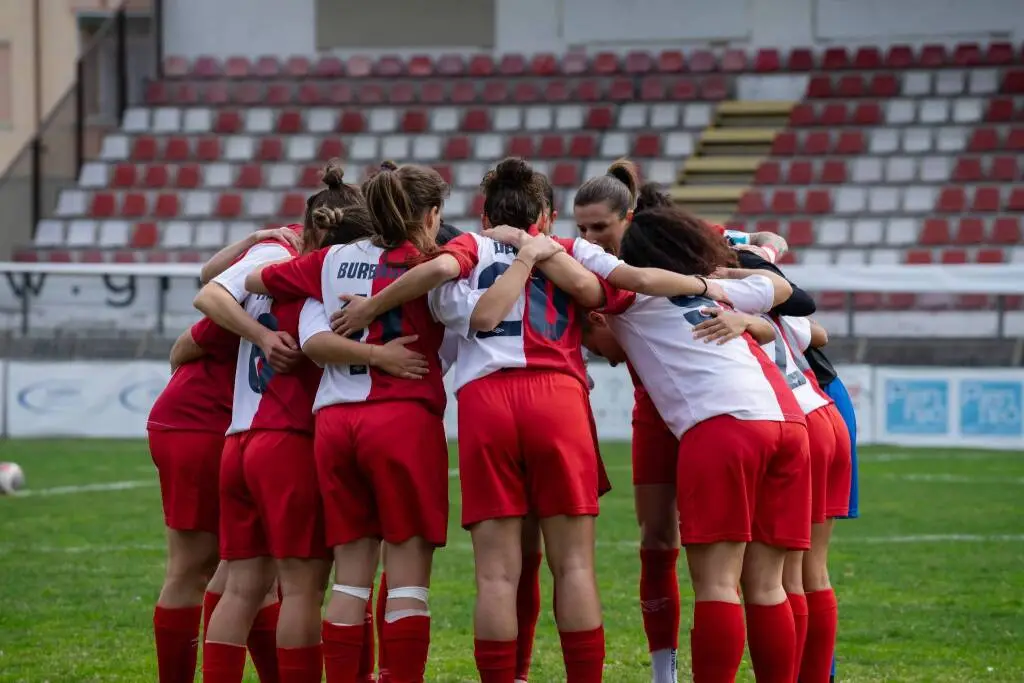 S’interrompe a cinque partite la serie positiva della Freedom Women, che perde 4-0 contro la Lazio