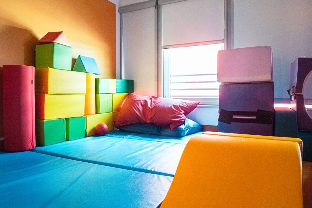 All'ospedale di Verduno inaugurata la paestra per bimbi e ragazzi nello spettro autistico