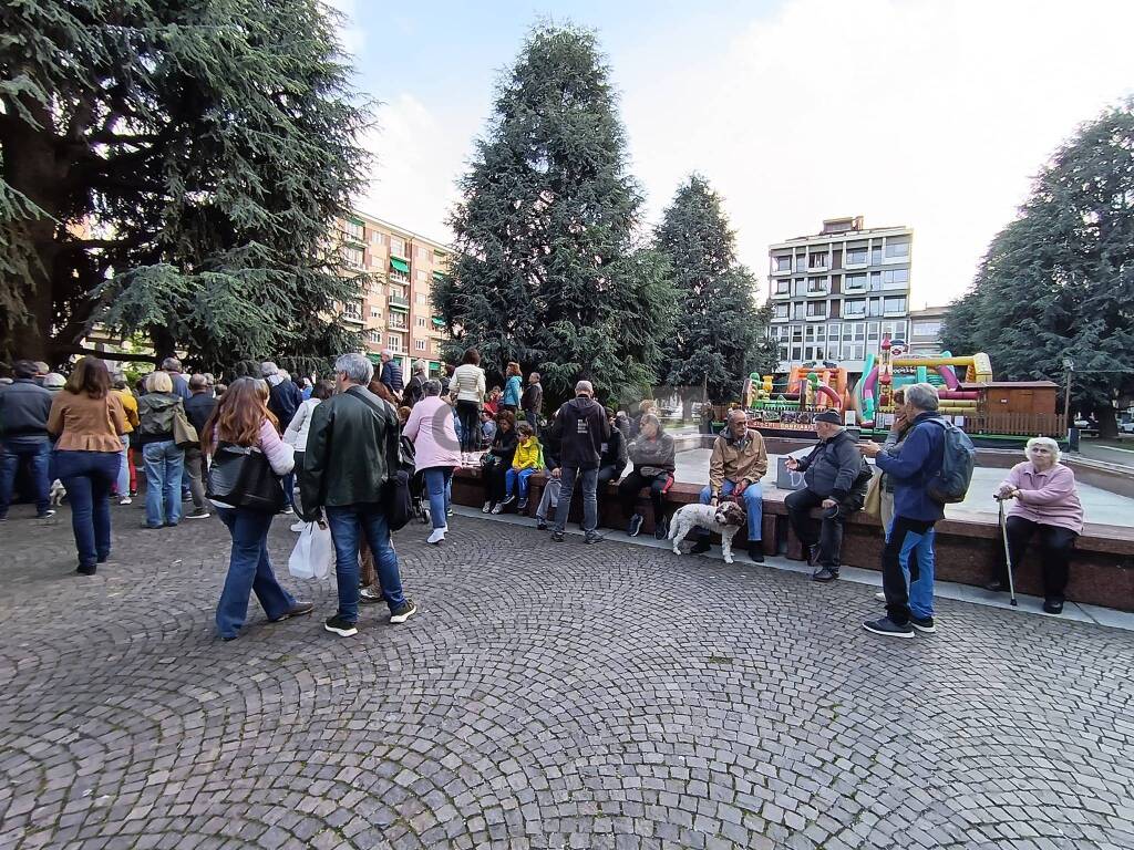 In piazza Europa in difesa dei cedri dell&#8217;Atlante &#8211; LE IMMAGINI