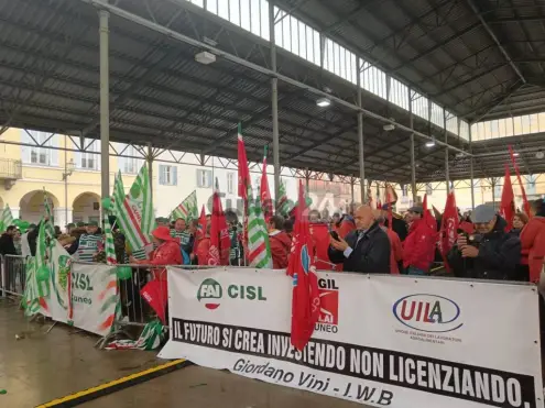 “Pace, lavoro e giustizia sociale”: a Cuneo il 1° Maggio di Cgil, Cisl e Uil