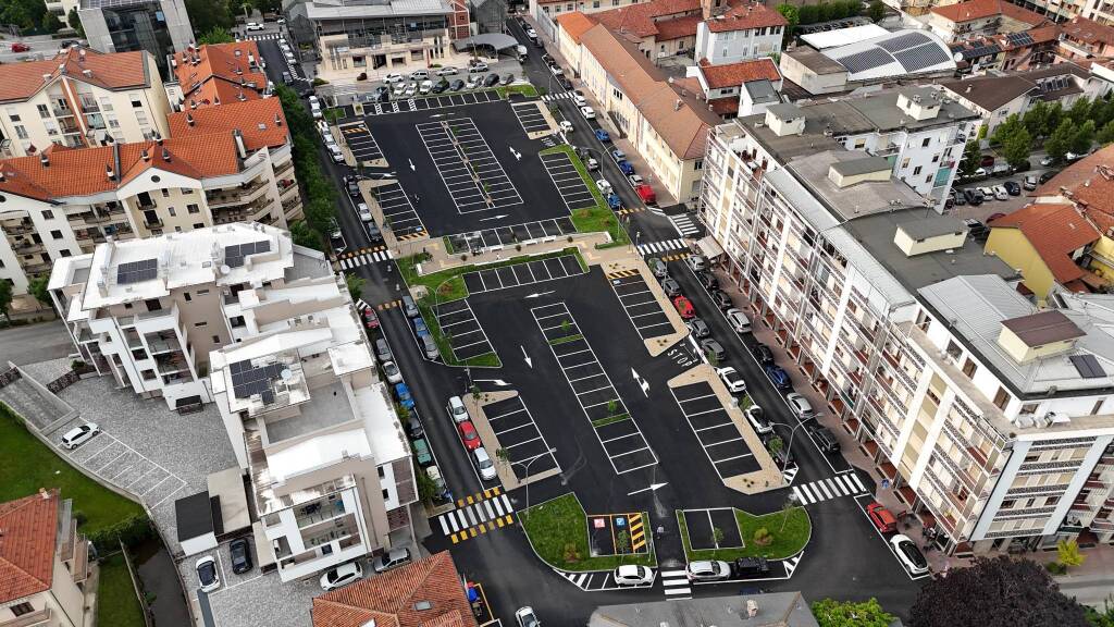 Savigliano, inaugurata la nuova piazza Schiaparelli