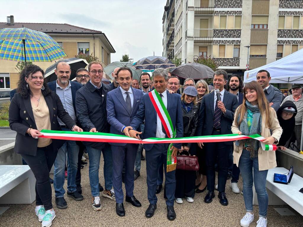 Savigliano, inaugurata la nuova piazza Schiaparelli - LE IMMAGINI