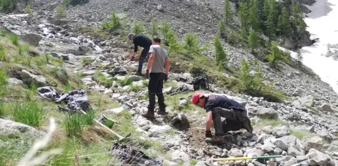 Lavori sulla mulattiera del Vallone Lourousa