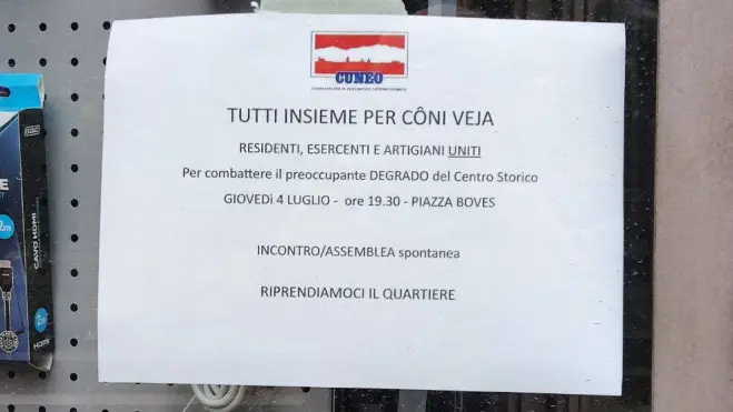 Piazza Boves: “Per combattere il preoccupante degrado” i cittadini si autoconvocano