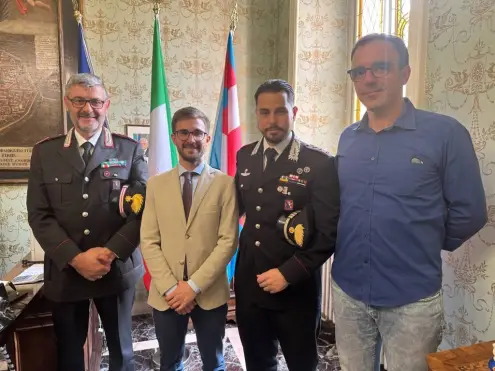 Alba, sindaco e assessore sicurezza incontrano il Comando della Compagnia Carabinieri 