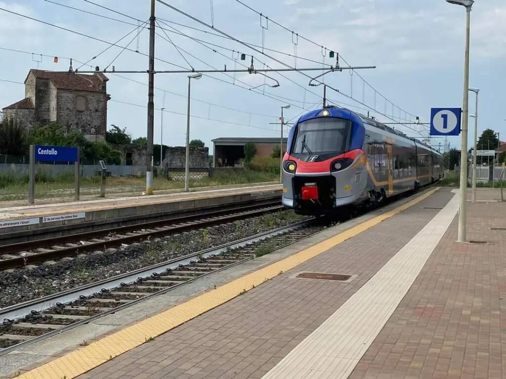 Il nuovo treno POP ha debuttato sulla Fossano-Limone Piemonte