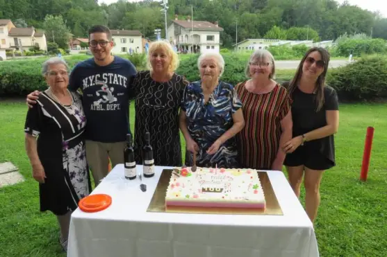 Canale in festa per i 100 anni della signora Rosa Perosino