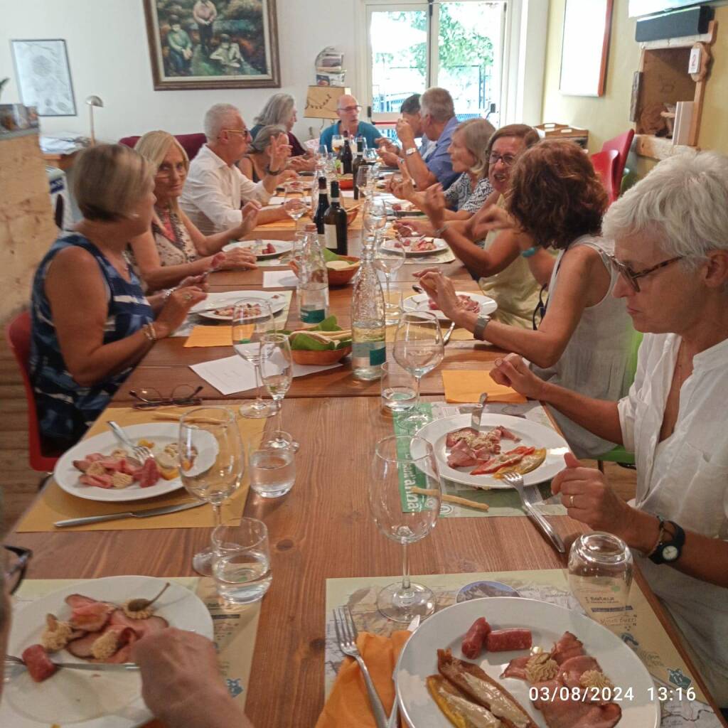 45 anni dopo il diploma l&#8217;incontro di una classe di &#8220;Ragio&#8221; del Tesauro di Fossano